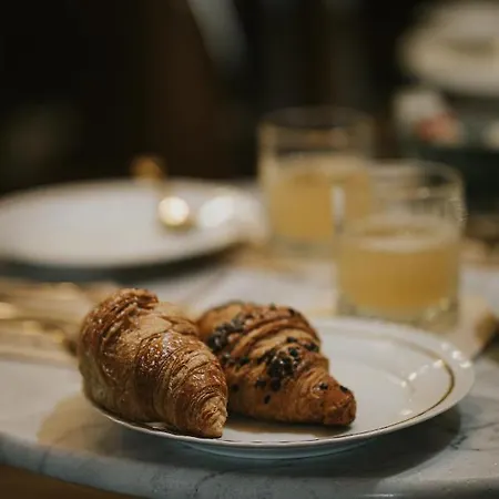 Della Vittoria Bed & Breakfast *