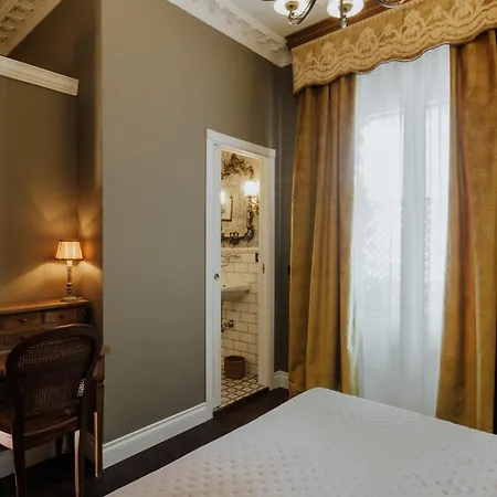 Della Vittoria Bed & Breakfast *